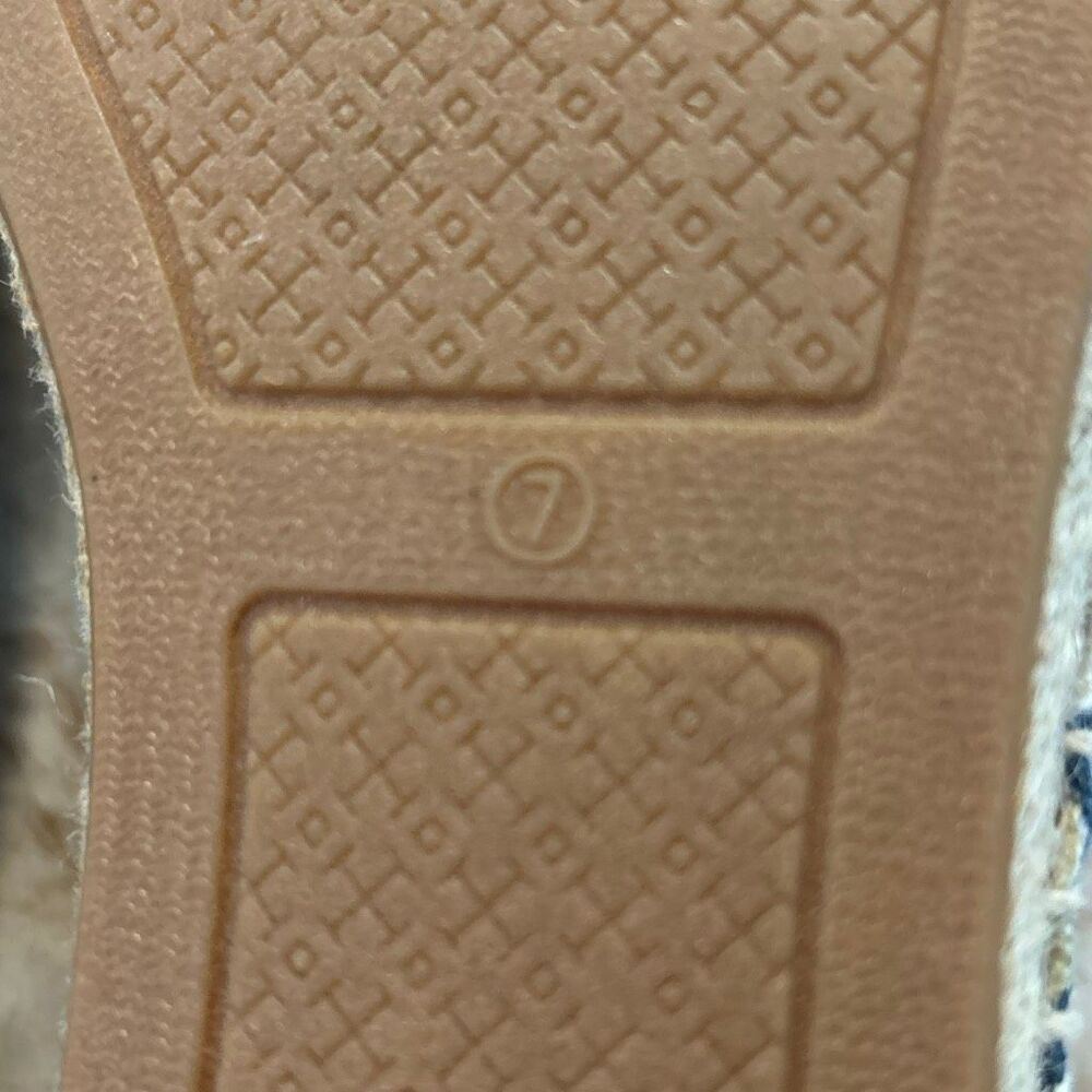 Tory Burch Sequined Espadrilles Size 7 NWOT - Picture 7 of 9